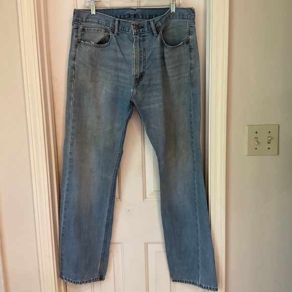Levi’s 505 Jeans, Men’s 36” x 32”, Well Loved, Well Worn with Prefect Fraying. - Picture 3 of 16